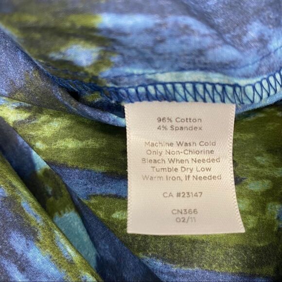 Talbots size 8 Blue & Green Watercolor Pleated Skirt - Picture 6 of 7